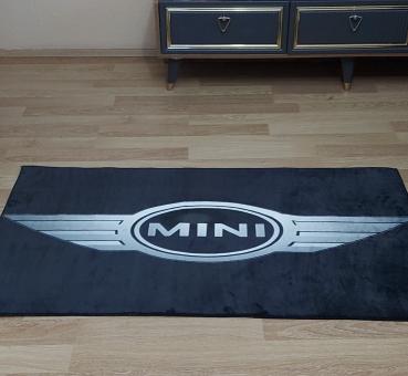 Mini logo rectangular carpet!