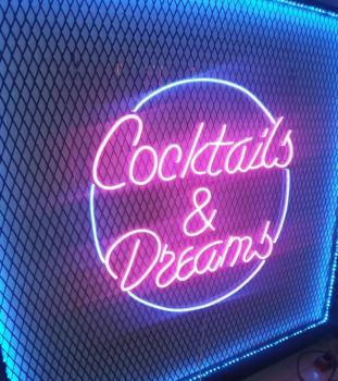 Cocktails & Dreams Neon Led advertising light for your restaurant, bar or pub!