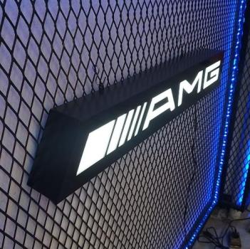 Mercedes Amg Logo Led Wandleuchte rechteckig Mercedes Amg Logo Led Wandleuchte rechteckig schmal
