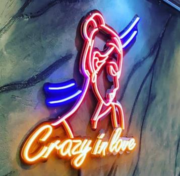 Neon Led Crazy in Love wall lamp for your home, office or shop!