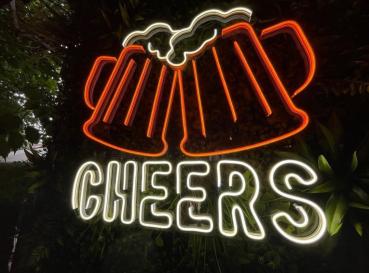 Beer Cheers Neon Led Werbeleuchte für ihr Restaurant, Bar oder Pub!