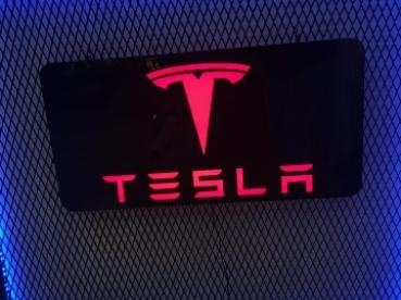 Tesla Logo Led Leuchttafel rechteckig